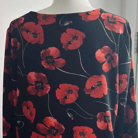 Cartise Black Red Poppy Double-Layer Pleated Chiffon Blouse – US 8 - Picture 8 of 12